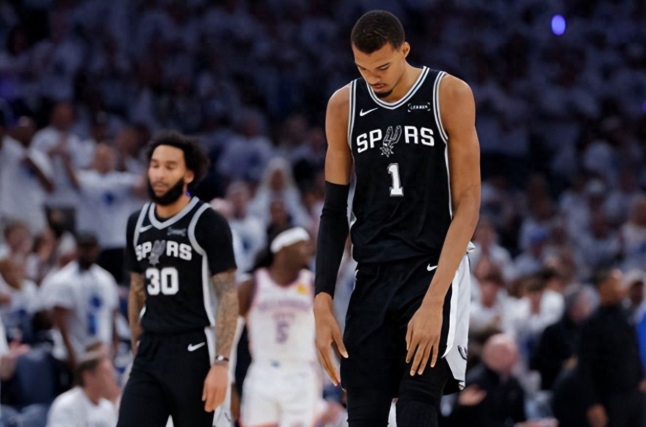 NBA球员齐聚青训营：朗多传授球商，欧文膝伤后首秀状态良好