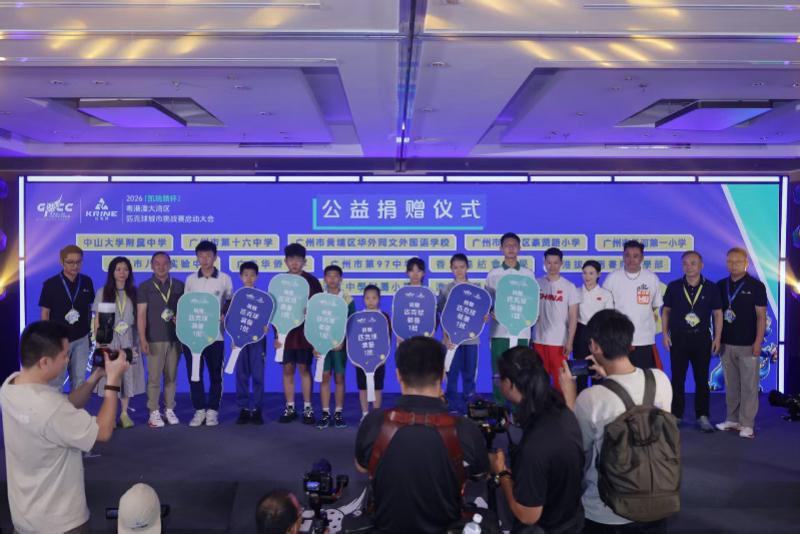 董路:我给了中国足球希望 人生能有几个9年 所获赞美符合我的付出